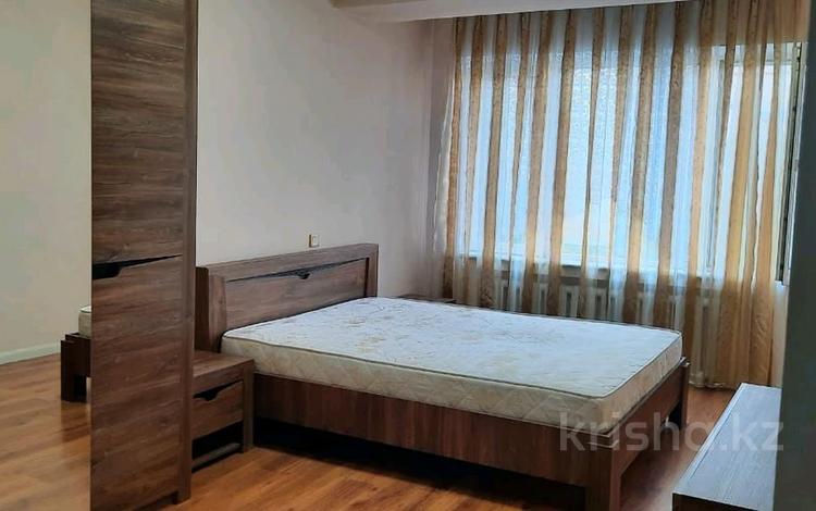 4-бөлмелі пәтер, 95 м², 5/5 қабат ай сайын, мкр Самал-2 — бульвар Мендикулова, бағасы: 450 000 〒 в Алматы, Медеуский р-н — фото 48