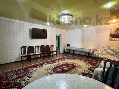 Жеке үй · 6 бөлме · 274 м² · 10 жүзд., Жанпеисова 36, бағасы: 40 млн ₸ в Сатпаев