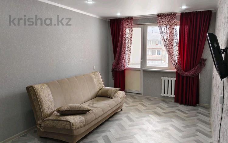 2-бөлмелі пәтер · 52 м² · 6/9 қабат, Қонаев ш/а. 70, бағасы: 140 000 ₸ в Уральске, мкр Кунаева — фото 2