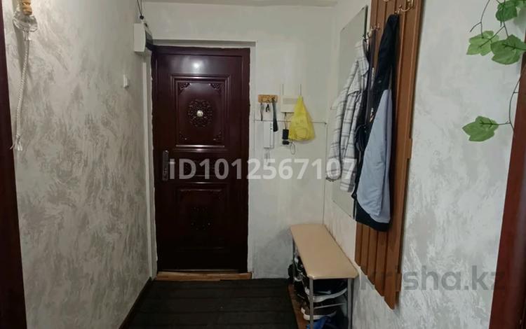 3-бөлмелі пәтер · 59 м² · 4/5 қабат, 1 ш/а 107, бағасы: 16 млн ₸ в Актобе, мкр 5 — фото 2