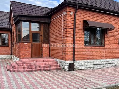 Отдельный дом · 4 комнаты · 160 м² · 7 сот., Туркестанская — За мечетью за 65 млн 〒 в Экибастузе