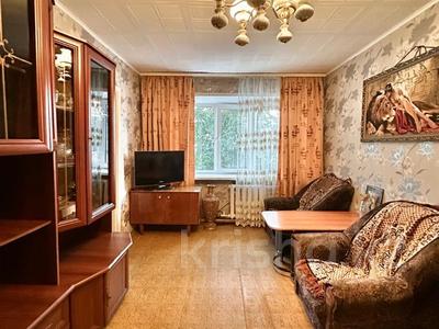 2-комнатная квартира · 43 м² · 2/5 этаж, Назарбаева 18 — Площадь Ушанова за 13.7 млн ₸ в Усть-Каменогорске