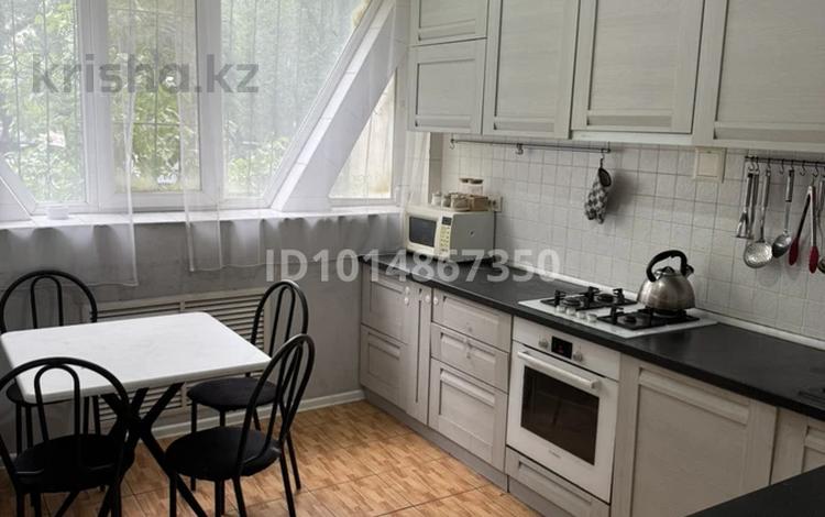 2-комнатная квартира · 65 м² · 1/9 этаж, мкр Орбита-4 15 — Аль-Фараби Мустафина за 350 000 ₸ в Алматы, Бостандыкский р-н — фото 2