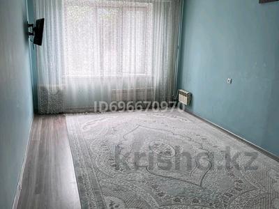 2-бөлмелі пәтер, 50 м², 4/5 қабат, 1 мкр — Абай паркіне қарсы, бағасы: 23 млн 〒 в Есик