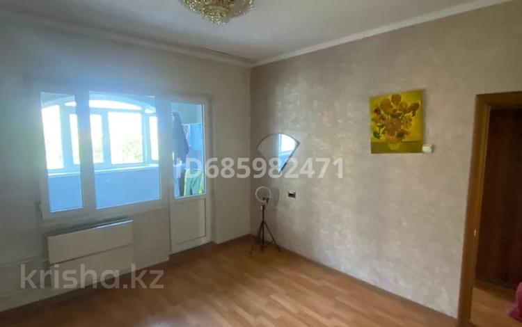 3-бөлмелі пәтер · 76 м² · 5/9 қабат, мкр Жетысу-1 27, бағасы: 300 000 ₸ в Алматы, Ауэзовский р-н — фото 2