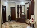 2-комнатная квартира · 80 м² · 19/25 этаж, мкр 11 112Б — Актобе Ажары за 22 000 ₸ — фото 9