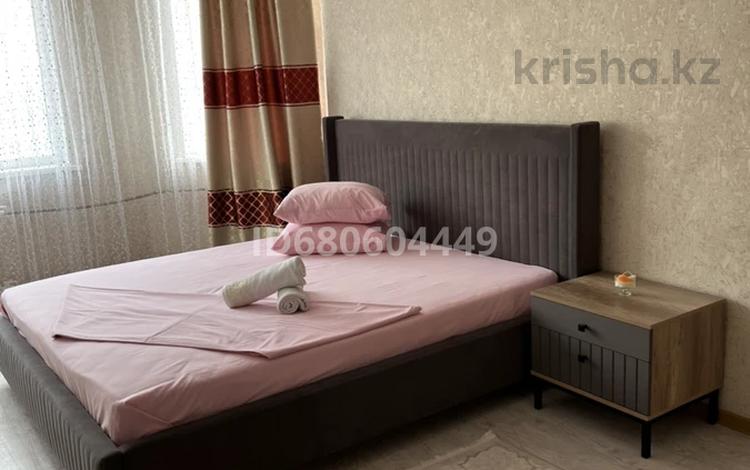 1-комнатная квартира · 75 м² · 7/9 этаж, мкр. Алмагуль 3 за 10 000 ₸ в Атырау — фото 20