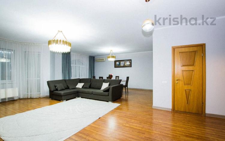 5-комнатная квартира, 250 м², 9/10 этаж помесячно, Мендикулова 105