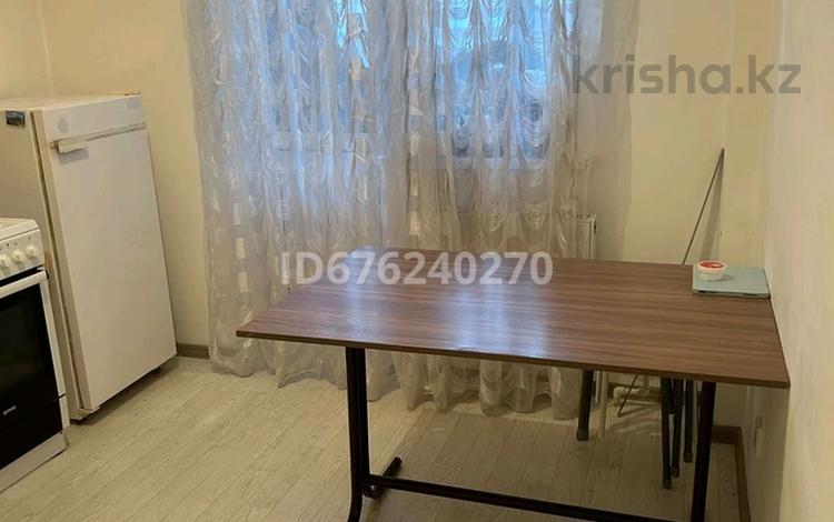 1-бөлмелі пәтер · 40 м² · 2/20 қабат, мкр Юго-Восток 28 — Момышулы, бағасы: 140 000 ₸ в Караганде, Казыбек би р-н — фото 4