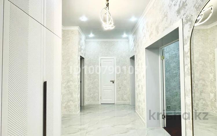 3-комнатная квартира · 120 м² · 1/5 этаж, мкр. Алтын орда 19 за 54 млн 〒 в Актобе — фото 2