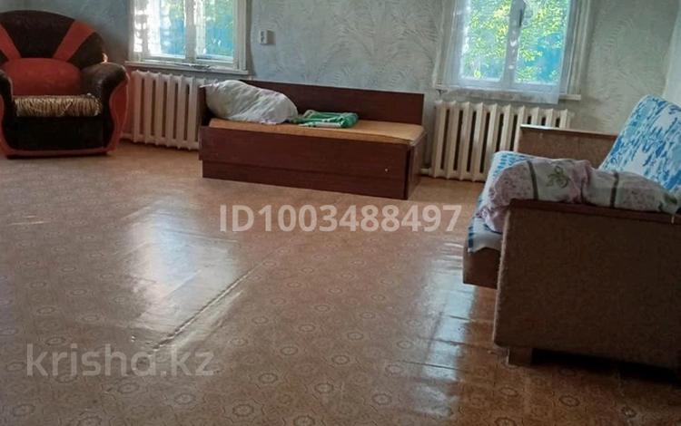 Отдельный дом · 4 комнаты · 100 м² · 15 сот., Амбулаторный переулок 40А — Роща за 15 млн 〒 в Семее — фото 10