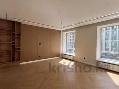 4-комнатная квартира · 120 м² · 4/9 этаж, Шамши Калдаяков 25а — Жумекен Нажимеденов за 85 млн 〒 в Астане, Алматы р-н