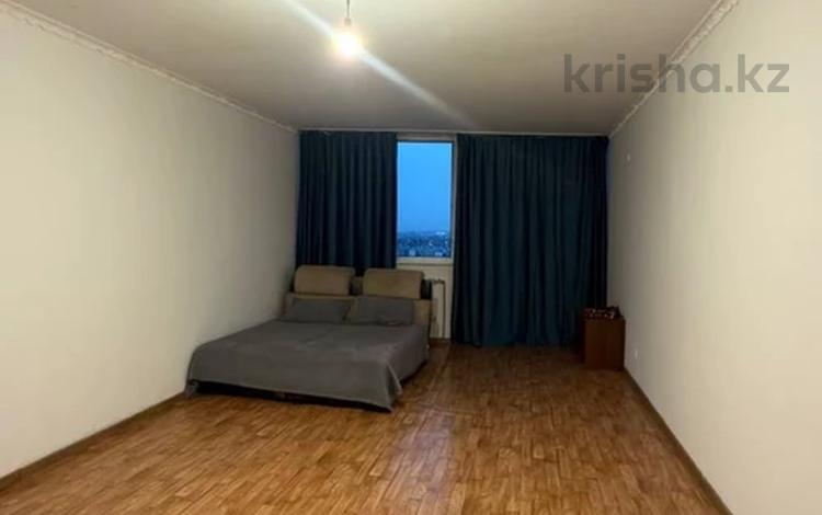 1-бөлмелі пәтер · 64 м² · 13/19 қабат, Шұғыла ш/а., Жуалы, бағасы: 25.5 млн ₸ в Алматы, Наурызбайский р-н — фото 2