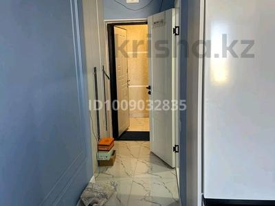 1-бөлмелі пәтер · 40 м² · 8/9 қабат, 20-ш/а. 26, бағасы: 15 000 ₸ в Актау, 20-й мкр