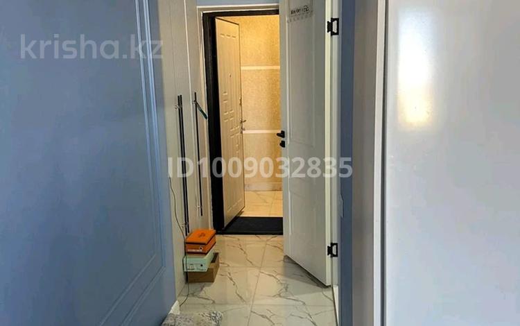 1-комнатная квартира · 40 м² · 8/9 этаж, 20-й мкр 26 за 15 000 ₸ в Актау — фото 2