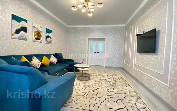 2-бөлмелі пәтер · 74 м², мкр. Алтын орда, Мустафа Шокай 2А — Возле клиники Дару,Коз Жарыгы, бағасы: 20 000 ₸ в Актобе — фото 2