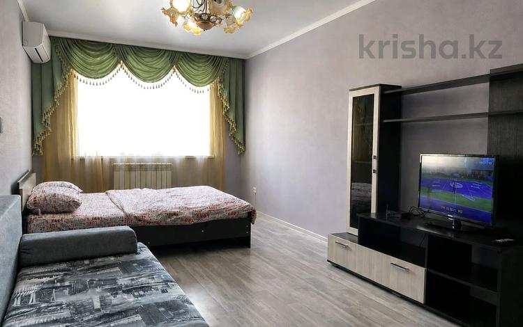 1-бөлмелі пәтер · 50 м² · 2/5 қабат, Алтын орда ш/а., Мкр Батыс 2 338а корпус 1 — Жекпе жек / Адн / теннисный корт Ace / Аяла, бағасы: 10 000 ₸ в Актобе, мкр. Алтын орда — фото 54