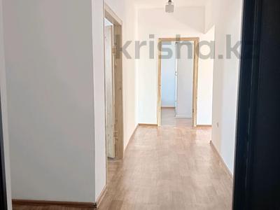 4-комнатная квартира · 110 м² · 2/5 этаж, Болашак 25 за 47 млн ₸ в Талдыкоргане, мкр Болашак