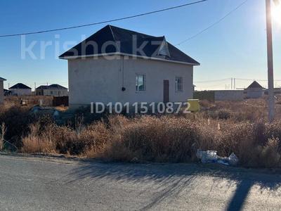 Жеке үй · 2 бөлме · 60 м² · 9.9 жүзд., Байтерек3 — Сталинский каналдан 2 көше ,мешітке бара жатқан асфальт жолға жақын., бағасы: 5.5 млн ₸ в 
