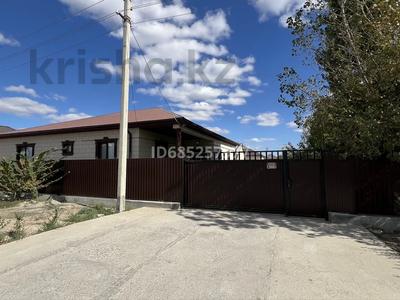 Отдельный дом · 4 комнаты · 170 м² · 9 сот., мкр Самал, Хакназар Хан 13 за 69 млн 〒 в Атырау