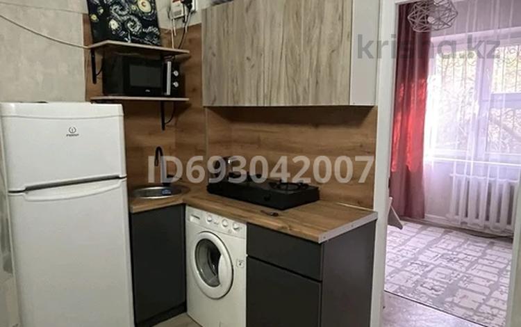 2-комнатная квартира, 40 м², 1/9 этаж помесячно, Розыбакиева 275