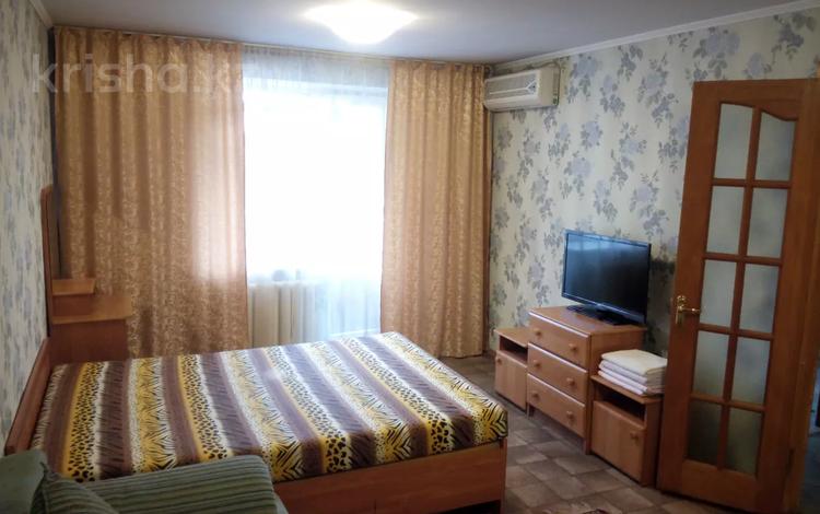 1-комнатная квартира, 32 м² посуточно, Абая 60 — Манаса за 8 000 〒 в Алматы — фото 5