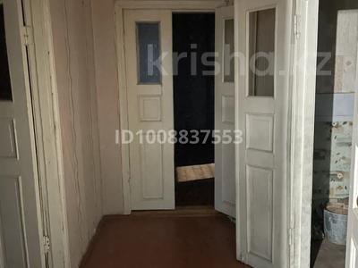 Отдельный дом · 3 комнаты · 180 м², Акжол 23 за 150 000 〒 в Каскелене