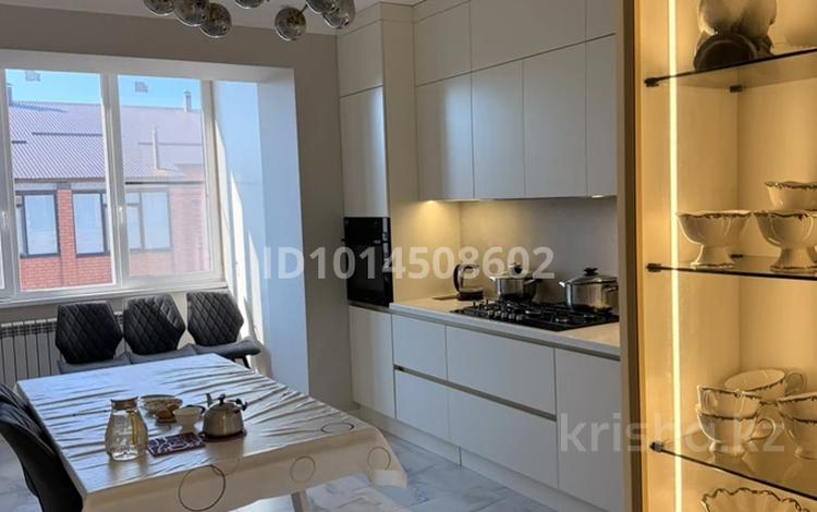 3-комнатная квартира · 141 м² · 3/3 этаж, Кызылжар за 83 млн ₸ в Уральске — фото 2