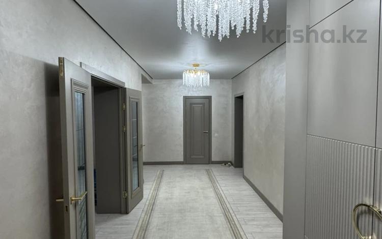 3-комнатная квартира · 112 м² · 3/9 этаж, мкр. Алтын орда, Алтын орда ш/а. 101б за 40.5 млн ₸ в Актобе — фото 2