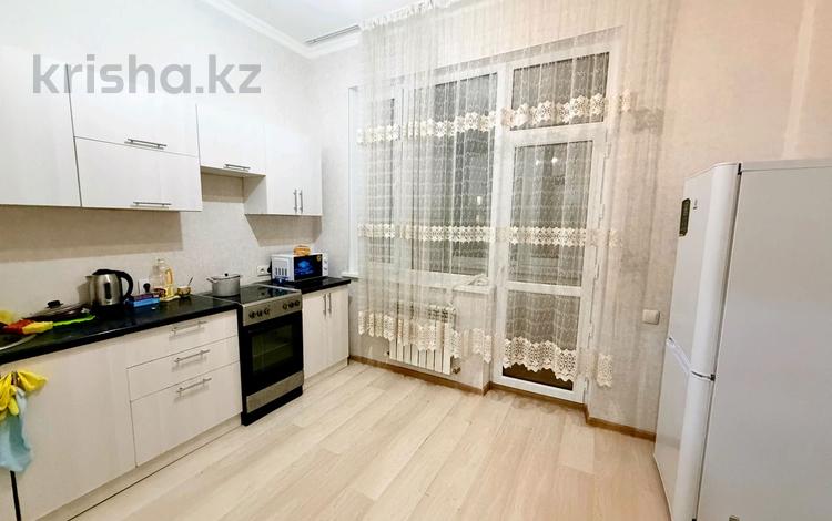 1-комнатная квартира · 40 м² · 11/13 этаж, Абикен Бектуров 7 за 23.5 млн ₸ в Астане, Есильский р-н — фото 2