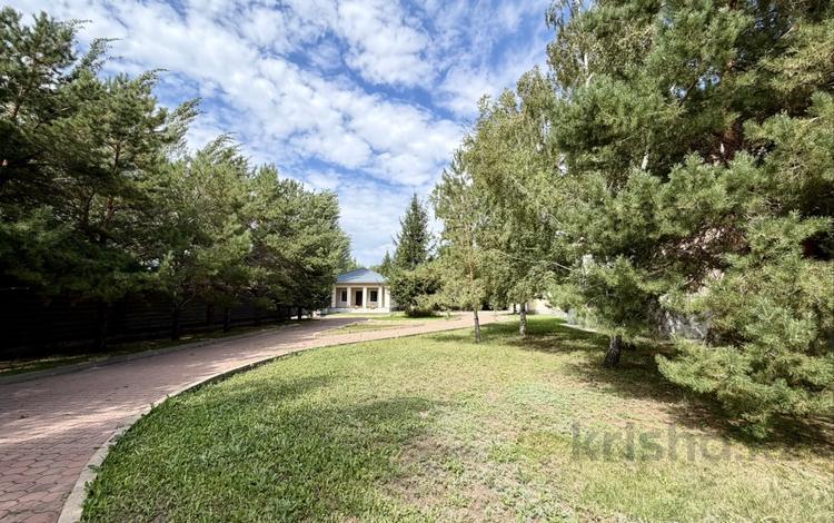 Жеке үй · 12 бөлме · 1180 м² · 50 жүзд., Токпанова, бағасы: 12.5 млн ₸ в Астане, Алматы р-н — фото 2