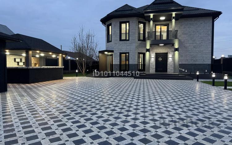 Отдельный дом · 5 комнат · 235 м² · 8 сот., Тауелсиздик 2 300 — Курамыс за 195 млн 〒 в Абае — фото 2