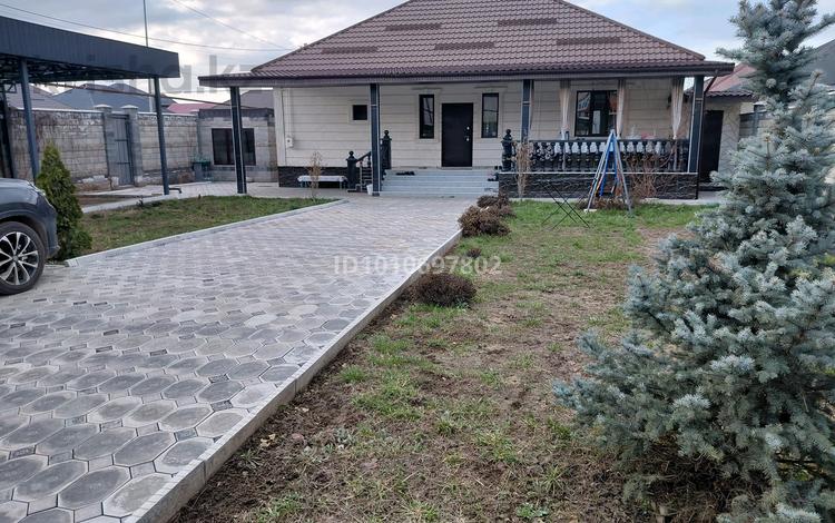 Отдельный дом · 4 комнаты · 165 м² · 8 сот., Тауелсиздик за 121 млн ₸ в Абай — фото 2