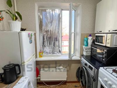 1-комнатная квартира · 31 м² · 4/5 этаж, микр. 4 в районе ТЦ Даулет 38 за 11.8 млн 〒 в Талдыкоргане, мкр Жастар