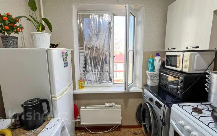 1-комнатная квартира · 31 м² · 4/5 этаж, микр. 4 в районе ТЦ Даулет 38 за 11.8 млн 〒 в Талдыкоргане, мкр Жастар — фото 2