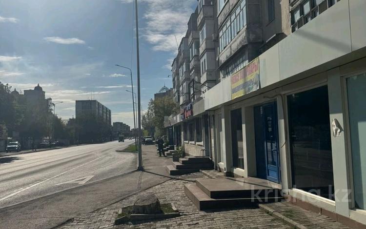 Еркін, кеңселер, дүкендер мен бутиктер, қоғамдық тамақтану орны, сұлулық салондары, медорталықтар мен дәріханалар, білім орталықтары, ойын-сауық · 97.8 м², бағасы: 45 млн ₸ в Астане, р-н Байконур — фото 2