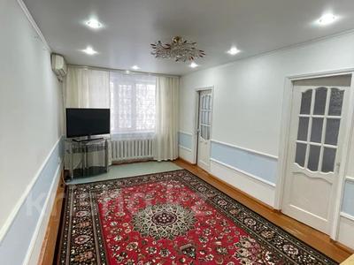 4-комнатная квартира · 61.5 м² · 1/5 этаж, Матросова за 15.5 млн 〒 в Уральске