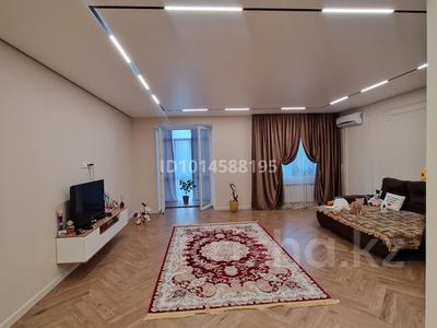 3-бөлмелі пәтер · 118 м² · 4/9 қабат, Курмангазы 98 — ТД Кристалл, бағасы: 52 млн ₸ в Уральске, мкр Школьник