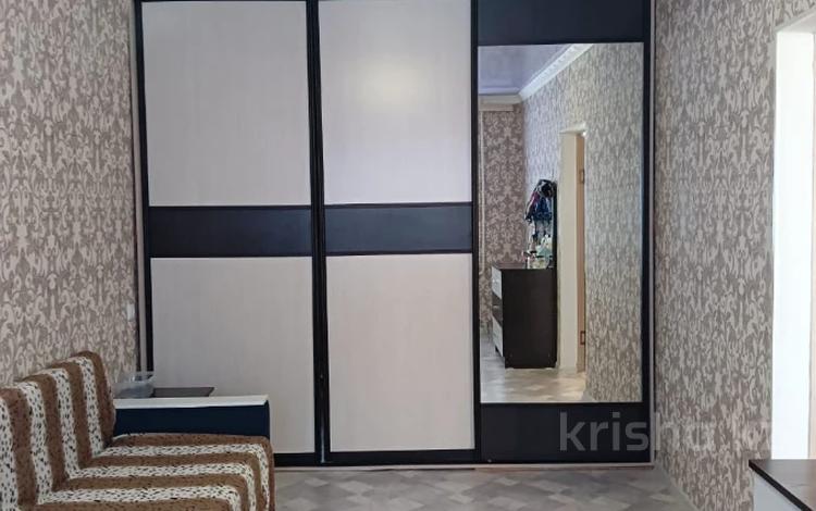 4-комнатная квартира · 73.95 м² · 4/5 этаж, Абая за 17.4 млн ₸ в Таразе — фото 2