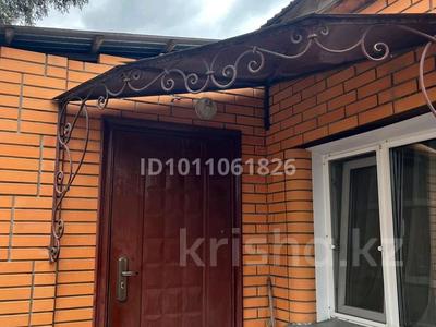 Отдельный дом · 4 комнаты · 90 м² · 6 сот., Барнаульская 16 — Возле 5 поликлиники за 42 млн 〒 в Павлодаре