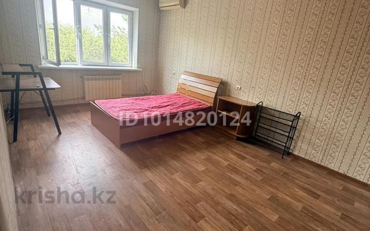 1-комнатная квартира · 40 м² · 5/5 этаж, мкр Айнабулак-4 175 за 170 000 ₸ в Алматы, Жетысуский р-н — фото 2