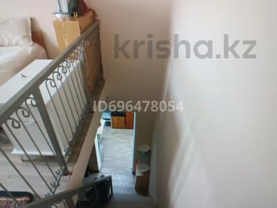 Продажа домов и дачи в Алматинской обл.: Отдельный дом · 4 комнаты · 500 м² · 10 сот., Мкр Рауан за 80 млн 〒 Отдельный дом · 4 комнаты · 500 м² · 10 сот., Мкр Рауан за 80 млн 〒 в Конаеве (Капчагай)