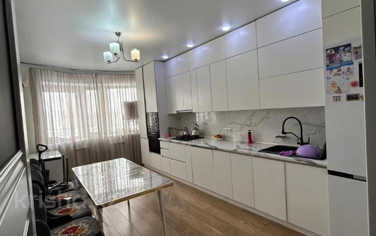 3-бөлмелі пәтер · 103 м² · 6/9 қабат, мкр. Алтын орда 5а — СКОНУР, бағасы: 40.5 млн ₸ в Актобе — фото 2