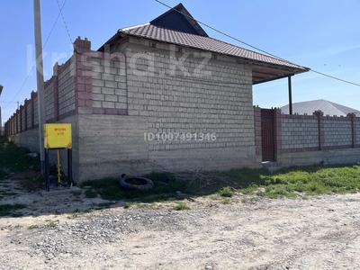 Жеке үй · 3 бөлме · 100 м² · 60 жүзд., Айтеке би — Айтеке би, бағасы: 28 млн ₸ в Аксукенте