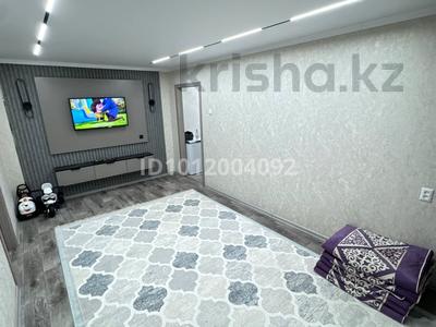 3-комнатная квартира · 55 м² · 5/5 этаж, мкр Айгуль, Мкр С Тюленир 50 за 16 млн ₸ в Уральске