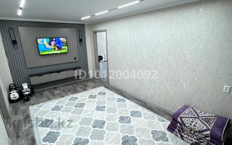 3-комнатная квартира · 55 м² · 5/5 этаж, мкр Айгуль, Мкр С Тюленир 50 за 16 млн ₸ в Уральске — фото 2