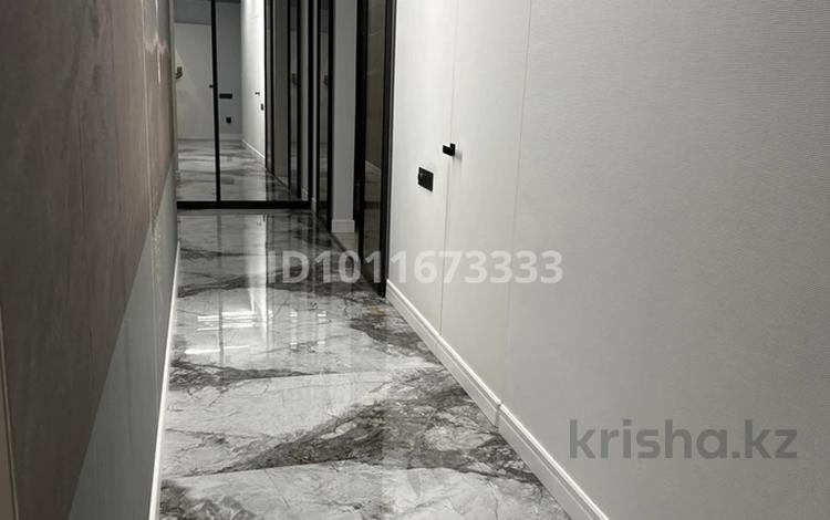 3-бөлмелі пәтер · 118 м² · 7/12 қабат, Просп. Исатая Тайманова 48блокF, бағасы: 115 млн ₸ в Атырау, мкр Авангард-2 — фото 7