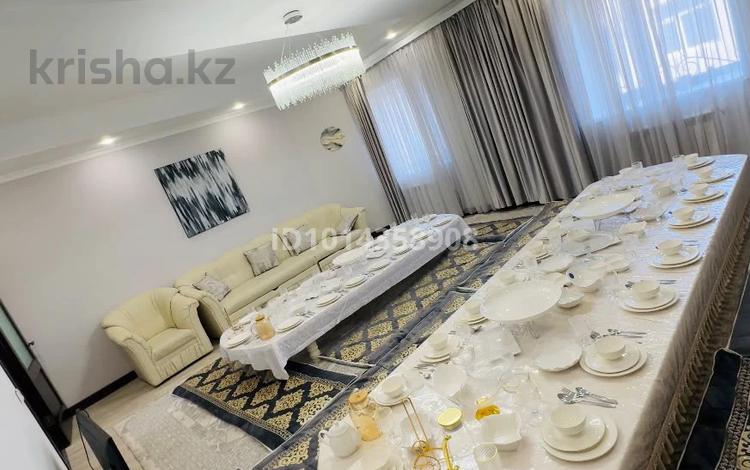 Дом · 4 комнаты · 280 м², Горка Дружбы 74 за 150 000 ₸ в Темиртау — фото 3