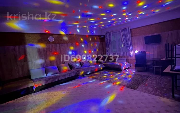 Жеке үй · 5 бөлме · 250 м², 20 54, бағасы: 80 000 ₸ в Степногорске — фото 2