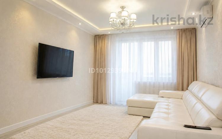 2-комнатная квартира · 70 м² · 4/9 этаж, мкр. Алтын орда, Молдагулова 56 за 250 000 ₸ в Актобе — фото 3